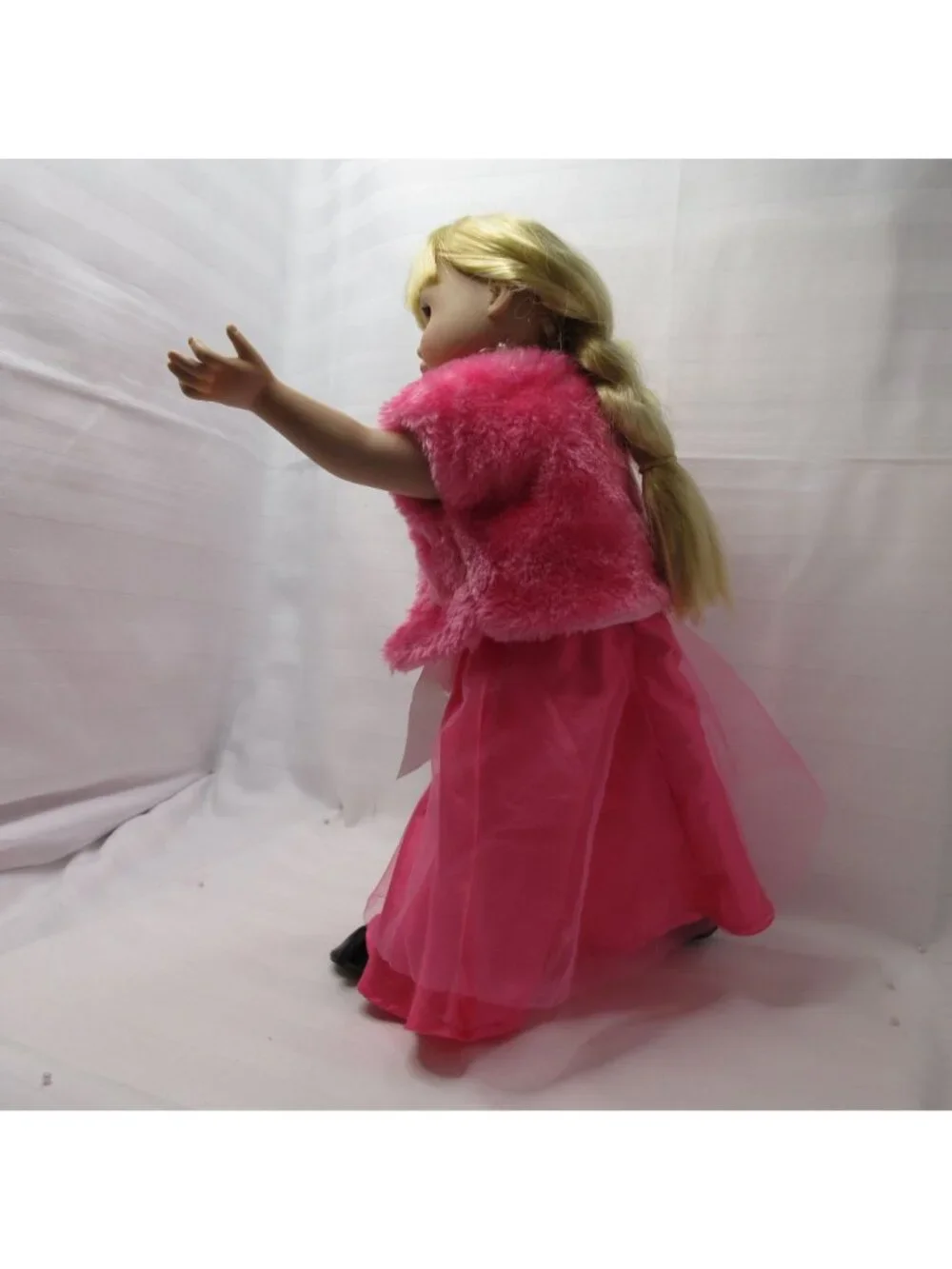 Fibre Craft FCM 1996 Blonde Jointed 18